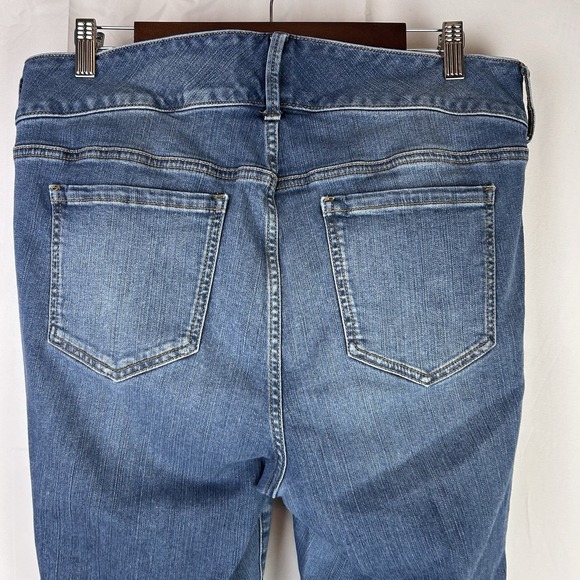 Torrid Premium Women's Jegging Jeans Blue 16R Distressed Crop 26"‎ Inseam - Picture 15 of 16
